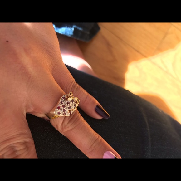 Unique 14 K gold Ring  with Rubies - Picture 4 of 8